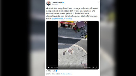 "Schießt, ich habe nichts zu verlieren": Polizei überwältigt Frau in Nizza (Video)