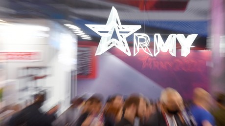 Waffen des modernen Schlachtfelds: Neue russische Drohnen, Gewehre, Lenkraketen auf der Army-2020