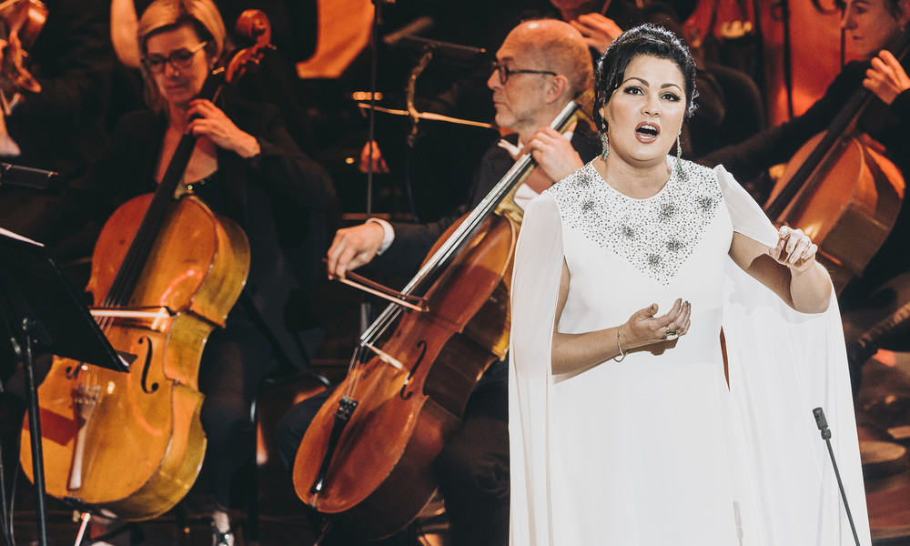 Opernstar Netrebko mit COVID-19 im Krankenhaus: "Bereue Arbeit während Pandemie nicht"