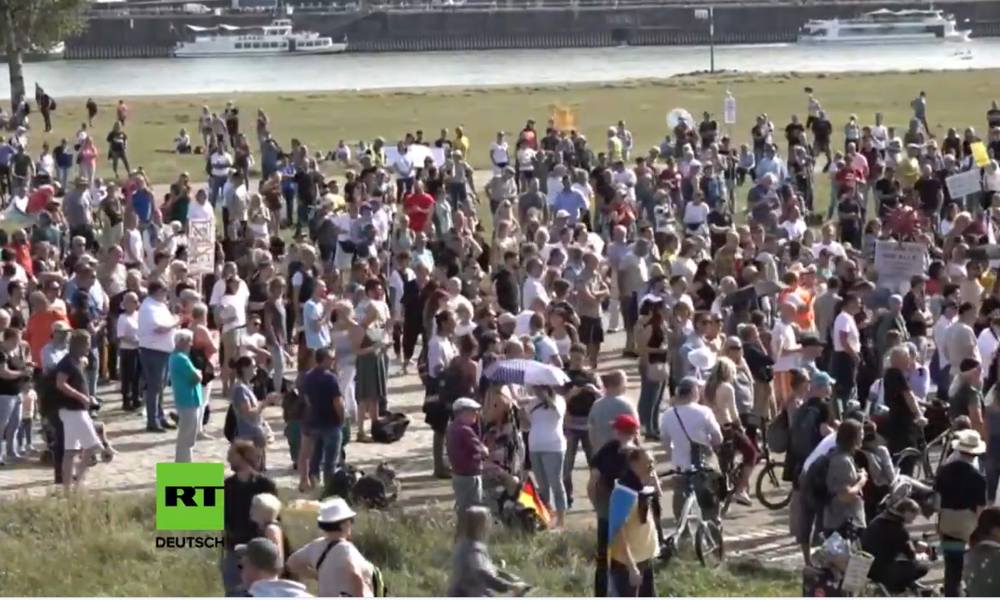 LIVE aus Düsseldorf: Demo gegen Corona-Maßnahmen