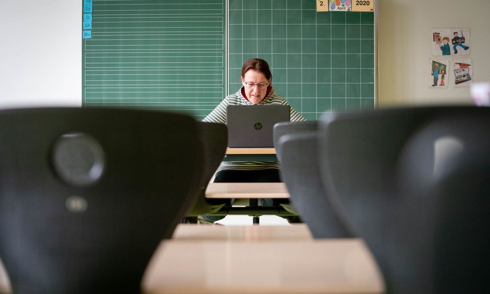 "Schulgipfel" im Kanzleramt: Schnelle Anschaffung von Lehrerlaptops vereinbart