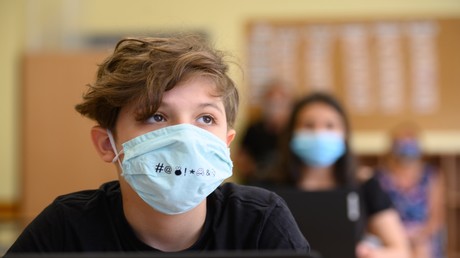 Wiesbaden: Gericht kippt "dringende Empfehlung" zur Maskenpflicht in der Klasse