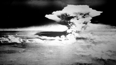 Pyrokumulus – die Feuersturmwolke, die die Stadt Hiroshima nach dem ersten Atombombenabwurf der USA am 6. August 1945 verschlang