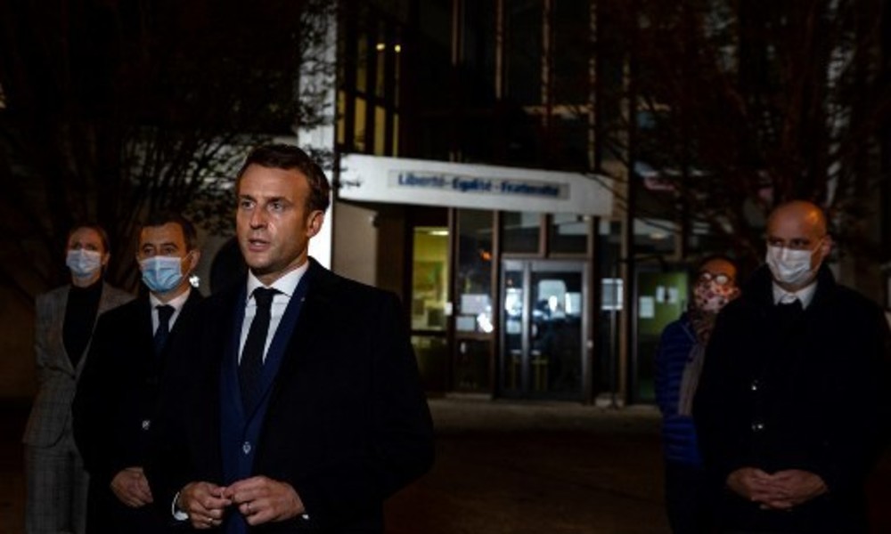 Nach "barbarischem" Mord an Lehrer: Macron droht "Feinden der Aufklärung", weitere Festnahmen