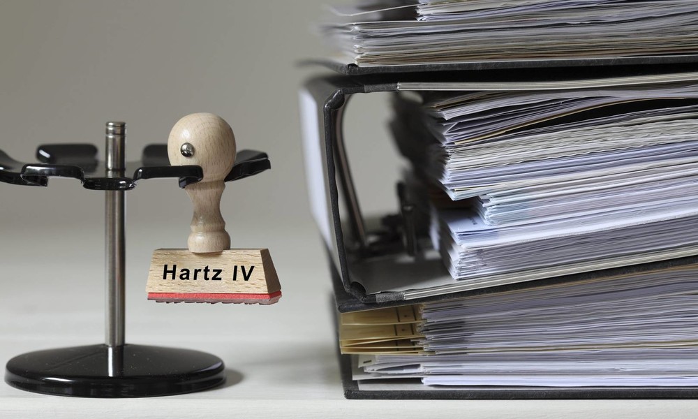 "Die Herstellung der Verfassungsmäßigkeit" – Das Dauerfeuer von Ralph Boes gegen Hartz-IV-Schikanen