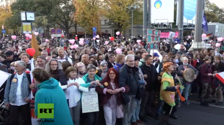 Berlin: Festnahmen bei Corona-Demo