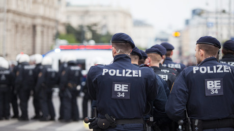 Wien: Dutzende Jugendliche randalieren in Kirche – Kurz will den politischen Islam bekämpfen
