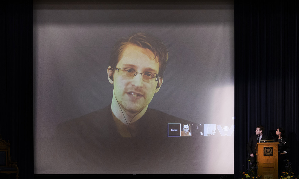 Treffen von Snowden, Greenwald und Assange: „Wir teilen uns denselben Strafverfolger“