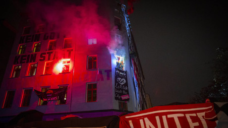 Neue Ausschreitungen bei Demonstration mit 1.000 Teilnehmern gegen die Räumung von "Liebig34"