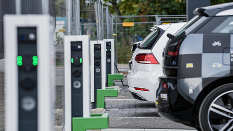 Neue VDI-Studie: Autos mit Verbrennungsmotor haben bessere CO2-Bilanz