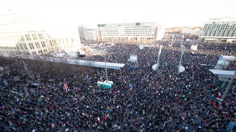 "Querdenken"-Demo in Leipzig von der Polizei aufgelöst