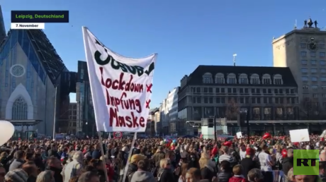 RT Deutsch bei "Querdenkenker"-Demo in Leipzig (Video)