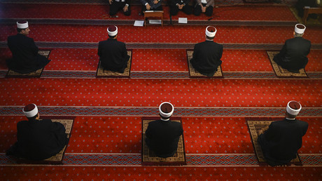 Zur Eindämmung des islamistischen Extremismus: EU-Ratschef will EU-koordinierte Imam-Ausbildung