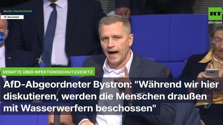 AfD-Abgeordneter: "Während wir hier diskutieren, werden die Menschen mit Wasserwerfern beschossen"