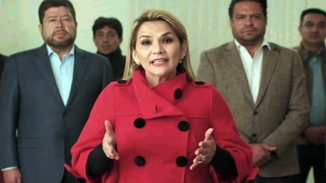 Bolivien: Bevölkerung hindert Ex-Präsidentin Áñez daran, das Land zu verlassen