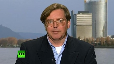 Exklusiv: RT Interview mit Udo Ulfkotte über Medienmanipulation