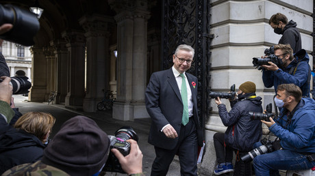 Journalisten besorgt: "Orwellsche Einheit" der britischen Regierung untergräbt Informationsfreiheit