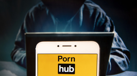 Nicholas Kristof: Pornoseite Pornhub verdient an Minderjährigen ohne ihre Zustimmung