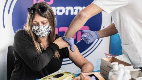 Nach erster Pfizer/BioNTech-Impfdosis: Tausende Israelis positiv auf Coronavirus getestet