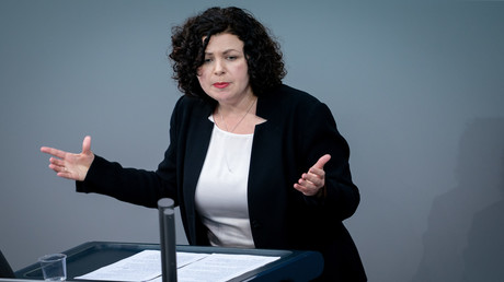 Interview mit Amira Mohamed Ali zum Fall Nawalny: "Bundesregierung hüllt sich in Schweigen"