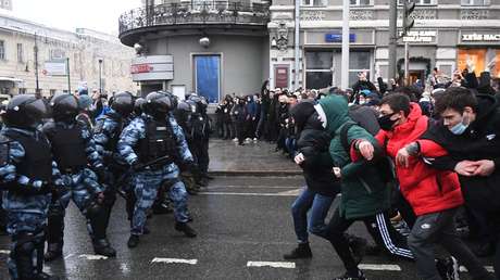 Kräftemessen mit der Polizei: So "friedlich" waren die Pro-Nawalny-Demos tatsächlich