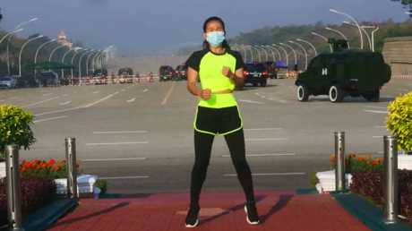 Militärputsch in Myanmar: Aerobic-Video auf Facebook geht viral