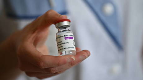 Frankreich: Medizinstudent stirbt nach AstraZeneca-Impfung an inneren Blutungen