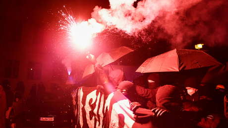 Berliner Polizei räumt linksalternative Kneipe "Meuterei"