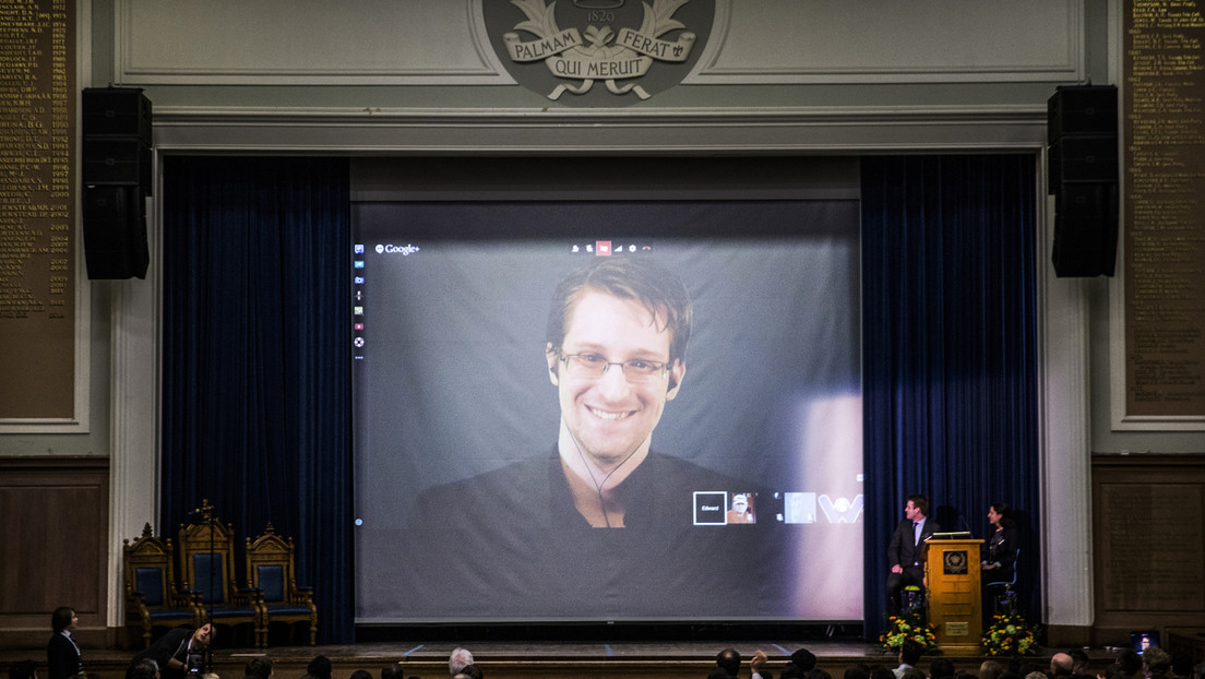Russischer Anwalt von Snowden: Es geht ihm gut, er spricht russisch und arbeitet für russische Firma