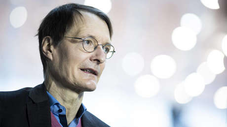 Karl Lauterbach mit AstraZeneca-Vakzin geimpft