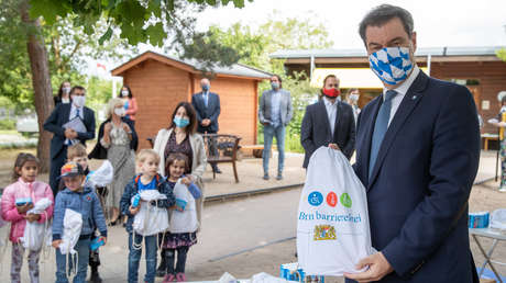 Söder für mehr Impfungen in Betrieben und Familien