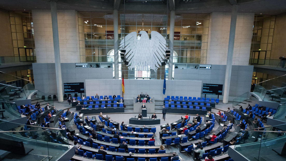 Das Parteienkarussell gerأ¤t in Schwung: Alles offen bei der Bundestagswahl?