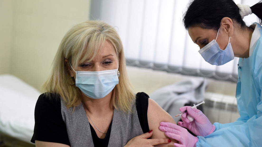Serbien: 25 Euro Prämie für Immunisierung – Impfpflicht im Staatsdienst durch die Hintertür?