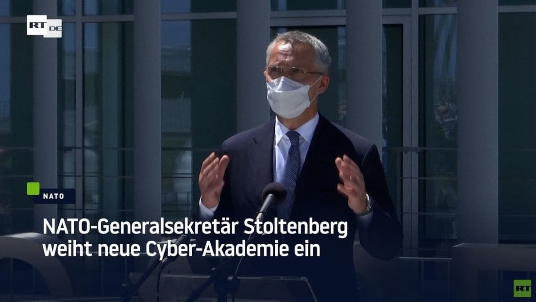 NATO-Generalsekretأ¤r Stoltenberg weiht neue Cyber-Akademie ein
