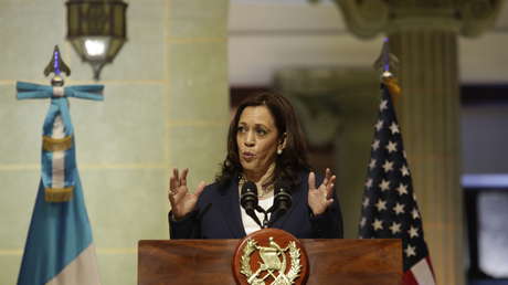 "Kommen Sie nicht": US-Vizepräsidentin Kamala Harris wandelt auf den Spuren von Donald Trump