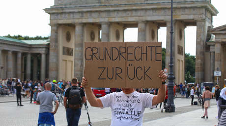 "Grundrechte-Report 2021": Deutliche Kritik an staatlichem Verhalten – mit selbst gesteckten Grenzen
