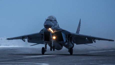 Illegaler Grenzübertritt: Usbekistan zwingt Dutzende afghanische Flugzeuge zur Landung