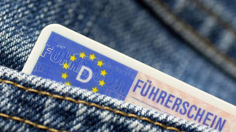 Bundesverkehrsministerium: Digitaler Führerschein fürs Handy startet heute