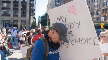 "Mein Körper, meine Entscheidung": Protestierende in ganz New York fordern Aufhebung der Impfpflicht