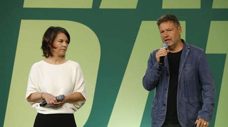 Grüne: Baerbock und Habeck stimmen auf Krisenmodus und "radikale" Politik ein