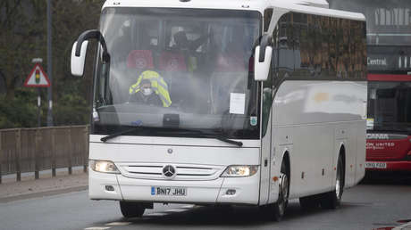 Britische Busfahrer wechseln wegen höherer Löhne in die Logistik