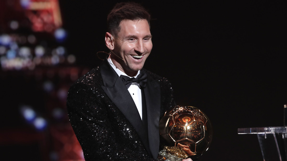 Lionel Messi gewinnt siebten Ballon d'Or und würdigt Bayern-Stürmer Lewandowski