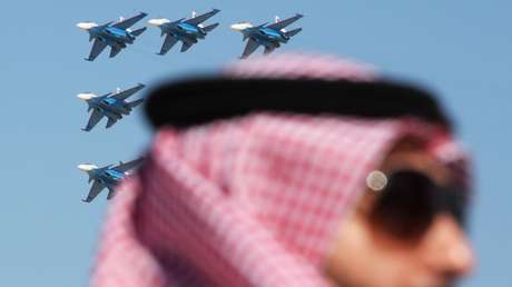 Russische Flugzeugbauer handeln bei Dubai-Messe Exporte im Wert von rund 1,3 Milliarden Dollar aus
