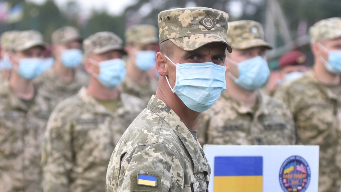 وزیر خارجه اوکراین: اتحادیه اروپا 31 میلیون یورو برای ارتش اوکراین تصویب کرد
