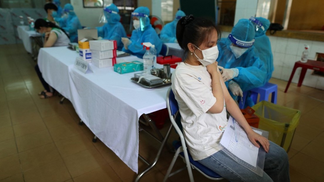 Über 120 Schüler im Krankenhaus – Vietnamesische Provinz setzt Impfungen mit Pfizer aus
