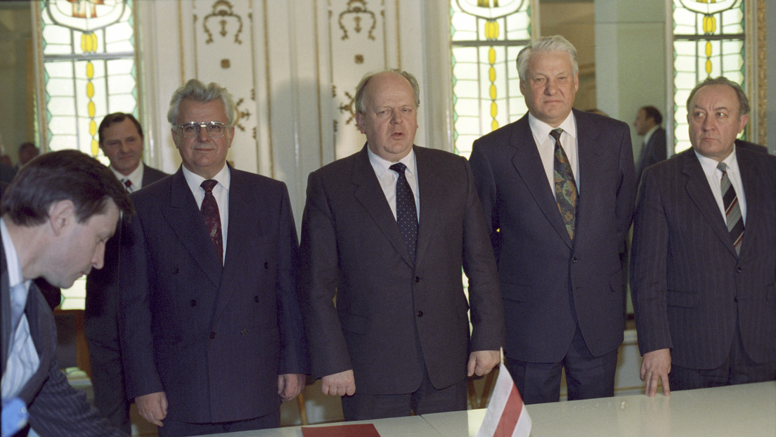 The Wiskuli coup: Boris Yeltsin sealed the end of the Soviet Union 30 years ago