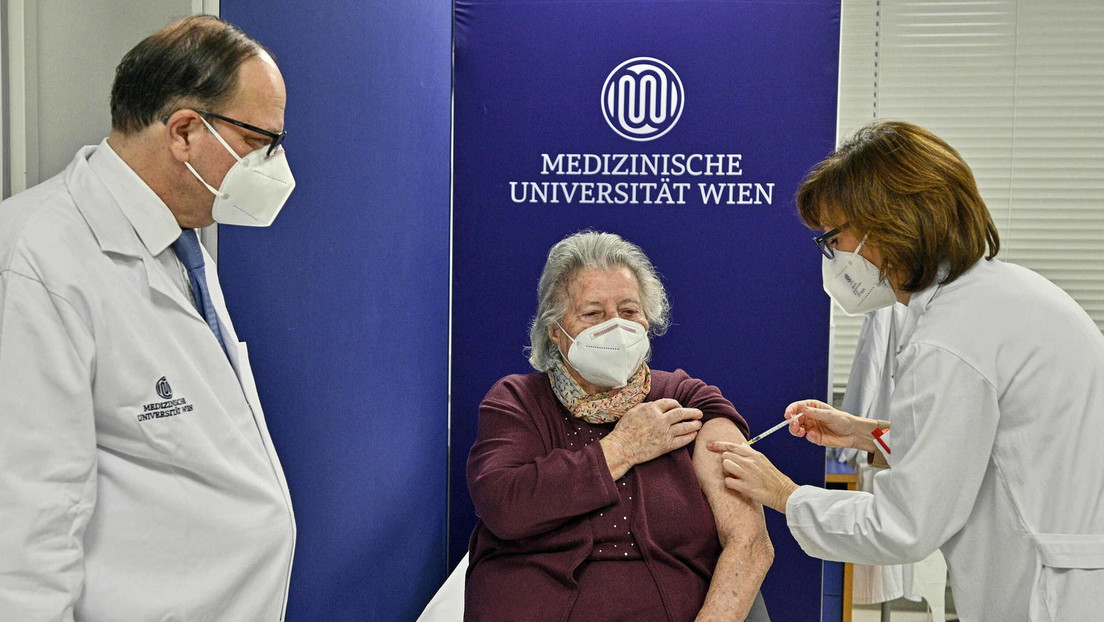 پزشکان اتریشی در حال آماده سازی نامه های سرگشاده علیه رئیس اتحادیه پزشکی سکرس هستند