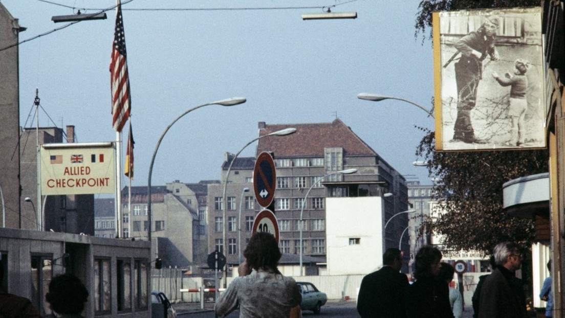 Kaffee, Zigaretten und Schnaps: Wie die CIA geheime Kontakte zu westdeutschen Politikern förderte