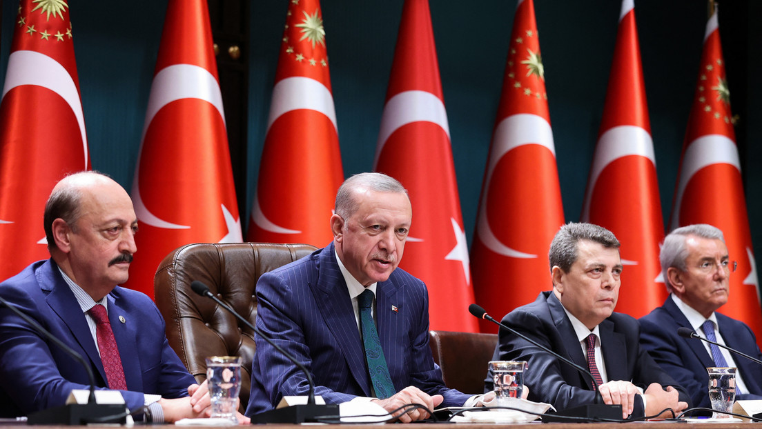 دولت ترکیه رویه را آغاز کرد: آیا تروریست ها در مدیریت شهری استانبول کار می کنند؟