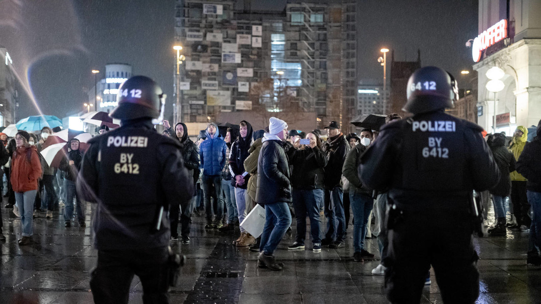 5.000 demonstrieren gegen Corona-Maßnahmen in München – Polizei verteilt 24 Strafanzeigen